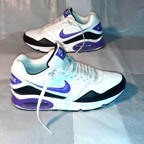 Nike Shoes - Nike Air Max Sneakers Women 8.5